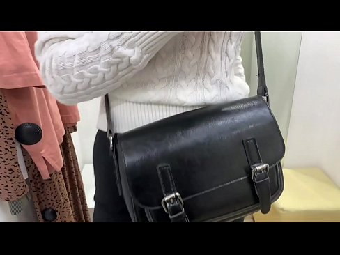❤️ Public masturbation sa batan-ong bitch FeralBerry nga adunay dildo sa fitting room ❤️❌ Porno sa amon ☑